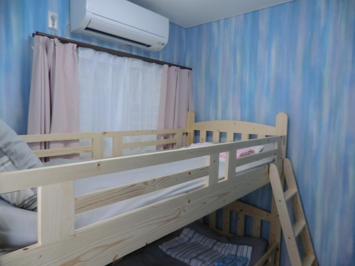 Guest House Kokokara Наха Экстерьер фото