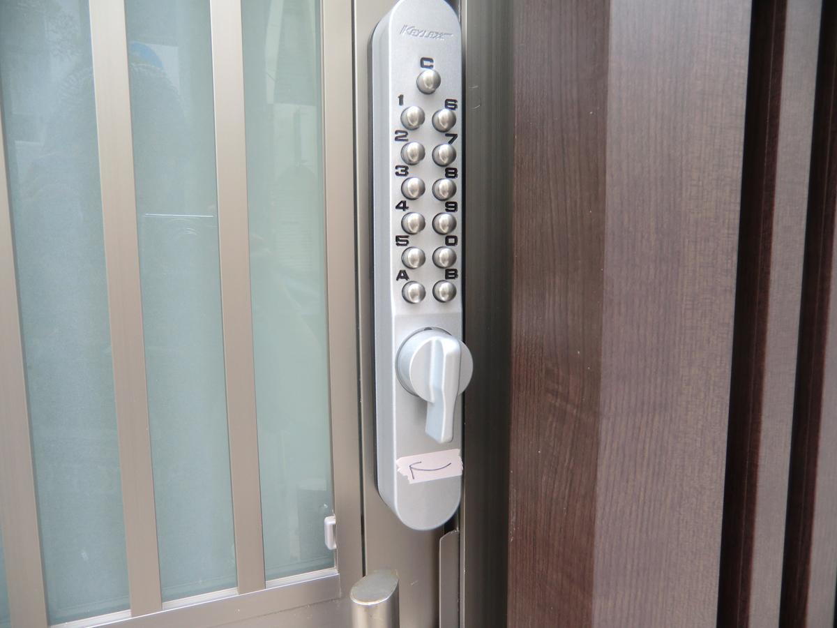 Guest House Kokokara Наха Экстерьер фото